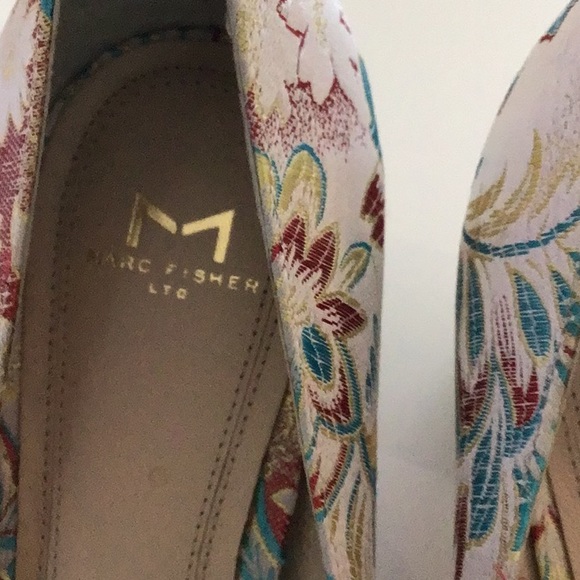 Marc Fisher shoes - Picture 4 of 7